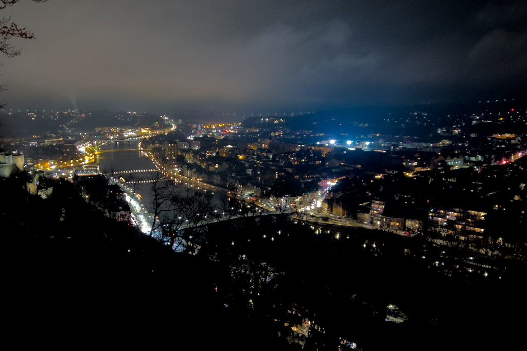 photos de la Citadelle de Namur éclairée depuis le pont réalisée par Valérie Decock de l'atelier VADE