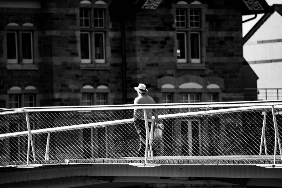 Valérie Decock - Photos noir et blanc
photographe namuroise - Namur - Atelier - VADE - exposition - Photos de namur - Photos en noir et blanc Namur – Photographe Valérie Decock - Passerelle - Enjambée