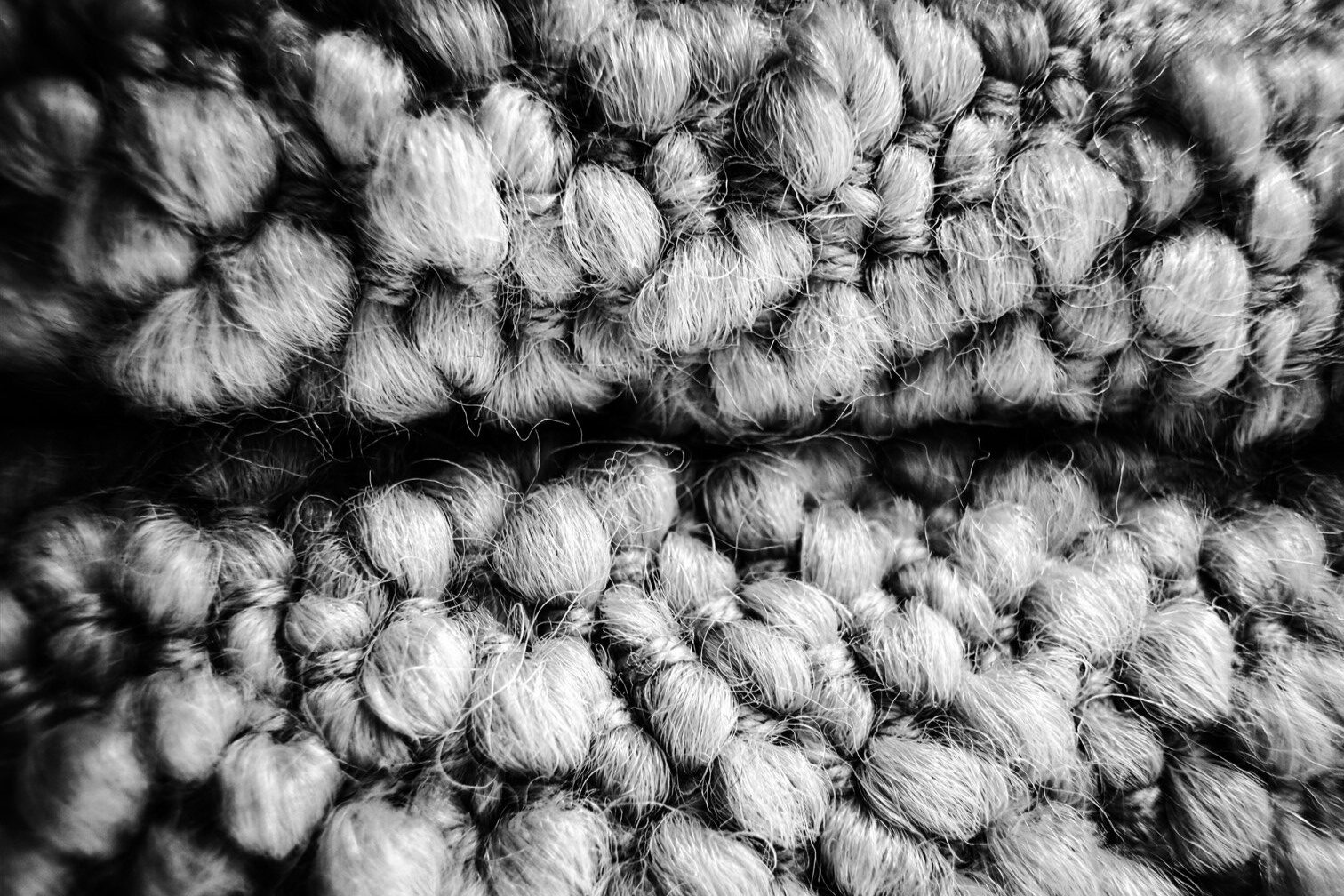 ²DEGRÉ Exposition photo à Namur Valérie Decock - tapis grosses boucles - noir et blanc - gros plan